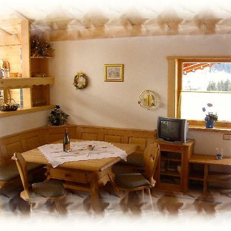 Ferienapartments Reusch Sankt Martin am Tennengebirge Habitación foto